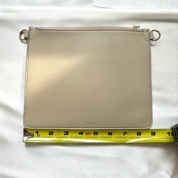Theory Minimalist Transformer Pouch Handbag in Genuine Leather Light Grey - Picture 7 of 9